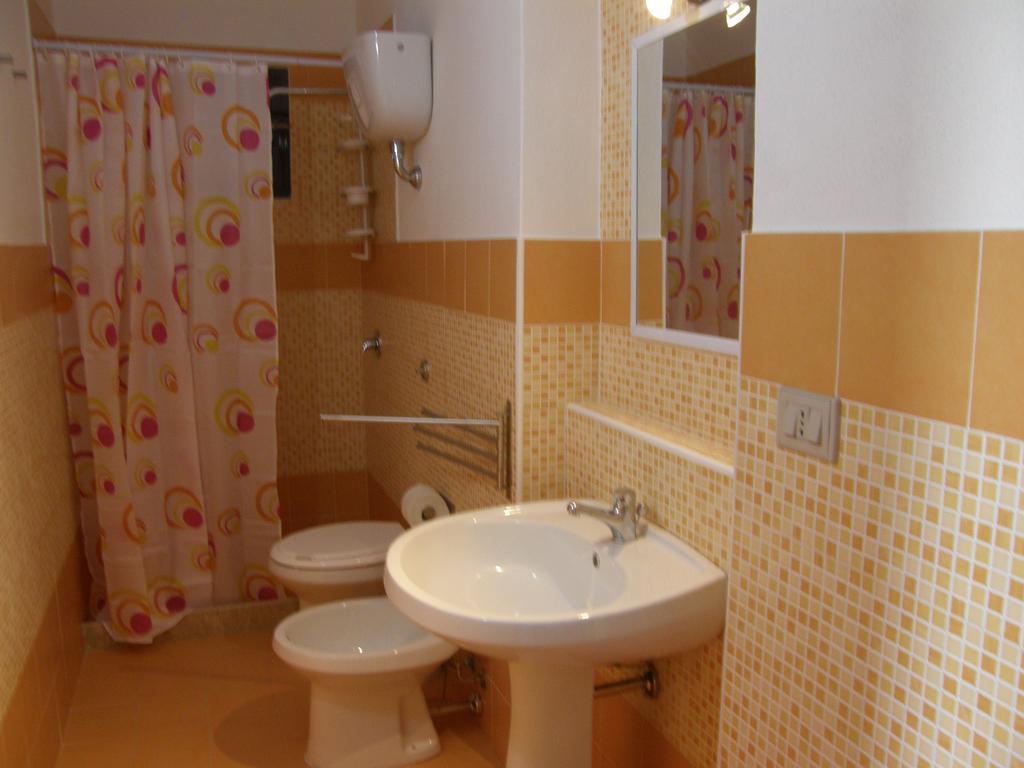 Isola Rossa Appartamenti Standard ภายนอก รูปภาพ