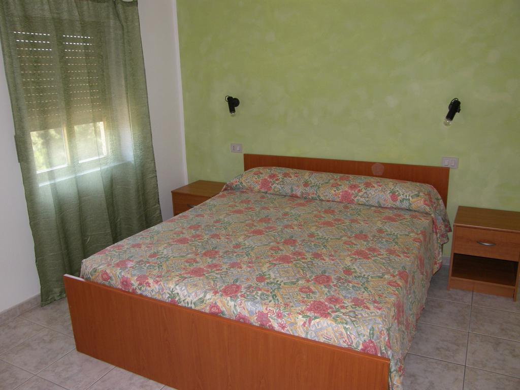 Isola Rossa Appartamenti Standard ภายนอก รูปภาพ