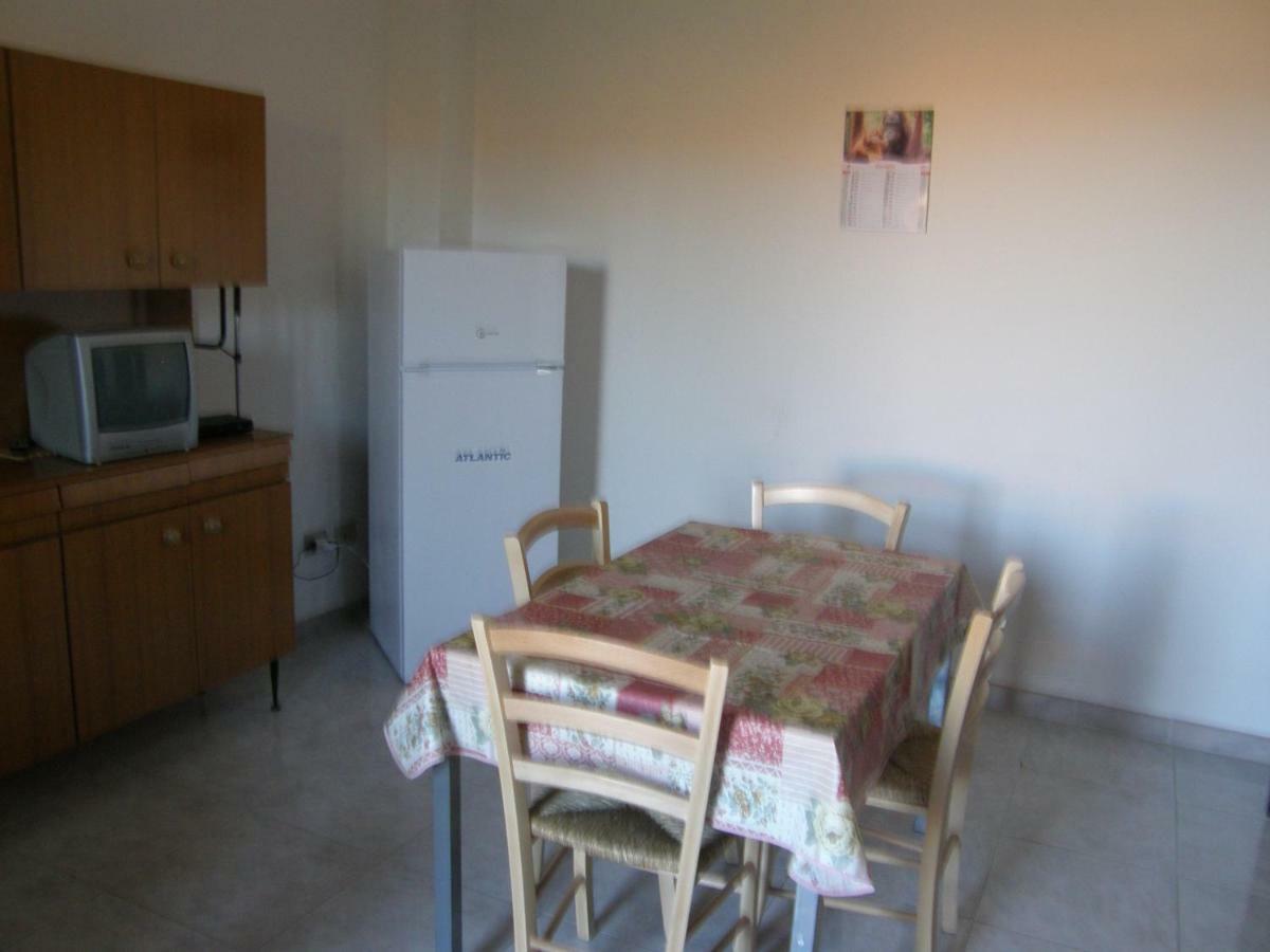 Isola Rossa Appartamenti Standard ภายนอก รูปภาพ